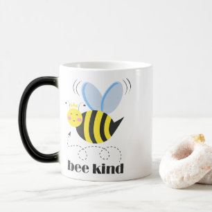 Happy bee princess with crown and shagon Bee Kind モーフィングマグカップ