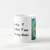 Happy betta fish enjoying his home コーヒーマグカップ (中央)