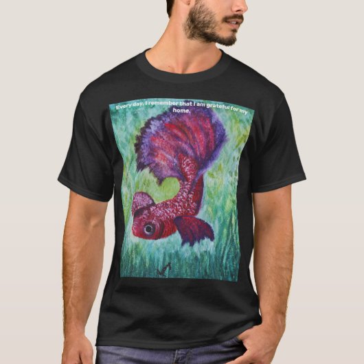 Happy betta fish enjoying his home tシャツ (正面)