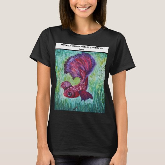 Happy betta fish enjoying his home tシャツ (正面)