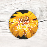 Happy Birthday Yellow Daisy  ラウンドシール<br><div class="desc">Happy Birthday Yellow Daisy Classic Round Sticker, the ultimate floral delight for your special day! Because let's be honest, nothing says "Happy Birthday" quite like a sticker adorned with a vibrant yellow daisy. We understand your insatiable desire to infuse your celebration with a touch of natural beauty, and boy, have...</div>