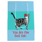 Happy Birthday You Cool Tabby Cat Mens Husband ミディアムペーパーバッグ (裏面)