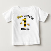 Happy Bumble Bee First Birthday ベビーTシャツ (正面)