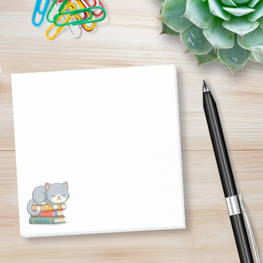 Happy Cat on top of a Book Stack ポストイット