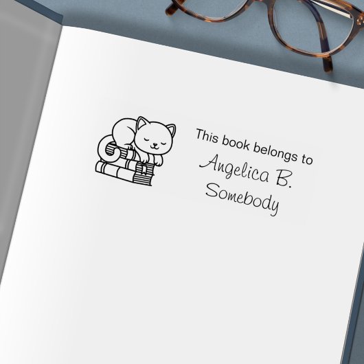 Happy Cat on top of Books -蔵書票 セルフインキングスタンプ