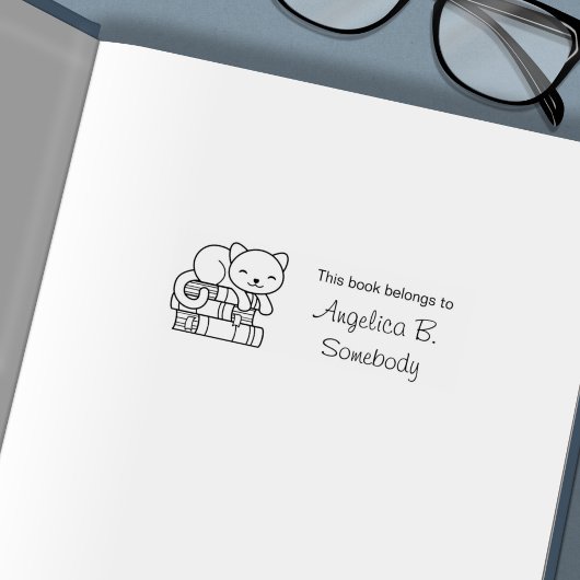 Happy Cat on top of Books -蔵書票 セルフインキングスタンプ