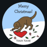 Happy Chocolate Lab Christmas Cartoonスタンプ ラウンドシール<br><div class="desc">ユニークラブラドールおもしろいリトリエ色彩の鮮やかバー漫画。チョコレートラブラドールがサンタ靴下をチェックしたみたいね!!チョコレートラブラドールファンのための素敵な家族クリスマスギフトアイテム。テキストなどをカスタマイズできるラブラドールクリスマスオーナメント店へ！</div>