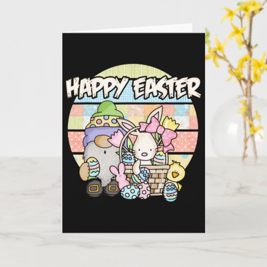 Happy Easter Day 2025 - Bunny Gnome Hug Easter Egg カード (黄色い花)