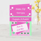 Happy First Anniversaryの名前をピンクグリーンに追加 カード (黄色い花)