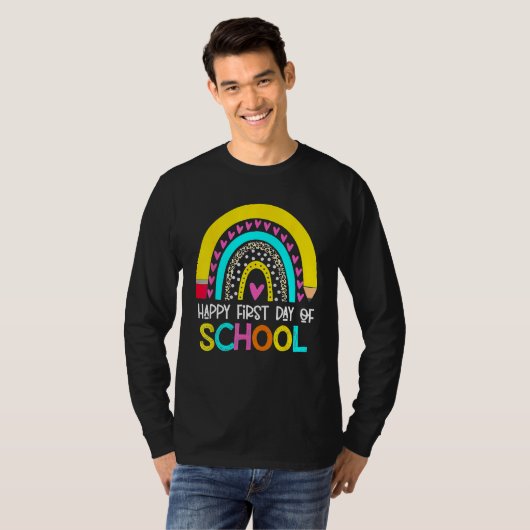 Happy First Day Of School Back To School Rainbow Tシャツ (正面フル)