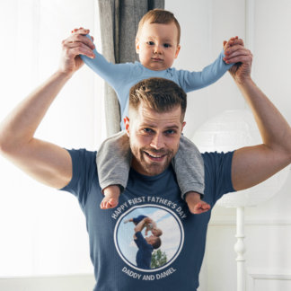 Happy First Father's Dayの写真とカスタム文字 Tシャツ