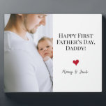 Happy First Father's dayフォトハート フォトプラーク<br><div class="desc">祝幸せファーストお父さんの日の写真プラークでシンプルの父親の幸せカスタムの喜び！このイー魅力的ゼルプラークは、この特別なマイルストーンを記念するのに最適なミニマルデザインを備えている。お父様と子供の大切な写真を添えて、心のこもった形見を作り上げる。これは、父と子の間で共有される愛の永遠の思い出として機能する。机や棚に表示されるかどうかシンプル、私たちのハッピーファースト父の日のカスタムスマイルフォトブロックは、この記憶に残る大事な行事上の彼の顔に確実に持ち込む。</div>