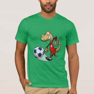 Happy Gecko Soccer Star Kicking Football Cartoon Tシャツ