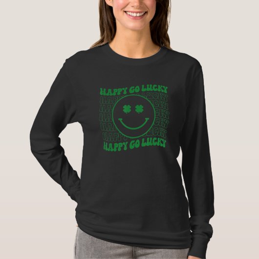 Happy Go Lucky Retro Groovy St Patricks Day Funny  Tシャツ (正面)