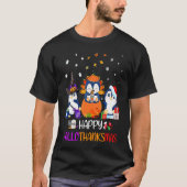 Happy HalloThanksMas Fall Pumpkin  Penguin Tシャツ (正面)