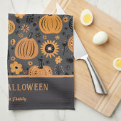 Happy Halloween Fall Pumpkin Family Name キッチンタオル (四つ折り)