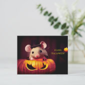 Happy Halloween. Kleine niedliche Maus mit Kürbis ポストカード (スタンド正面)