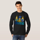 Happy Hanukkah 2022 Gnome Menorah Dreidel Ugly Chr Tシャツ (正面フル)