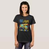 Happy Hanukkah Crane Truck Carrying Jewish Menorah Tシャツ (正面フル)