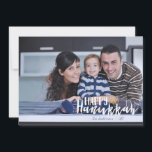 Happy Hanukkah Star of David Holiday Photo Card シーズンカード<br><div class="desc">そしてスタイリッシュ可愛いハッピーハヌカーStar of David Holiday Photo Cardは、今季の休暇シーズンに友達や家族に最適だ。おカスタマイズ客様の家族の名前と年と文字を交換し、お子様、ペット、または家族全体の写真の写真を交換。</div>