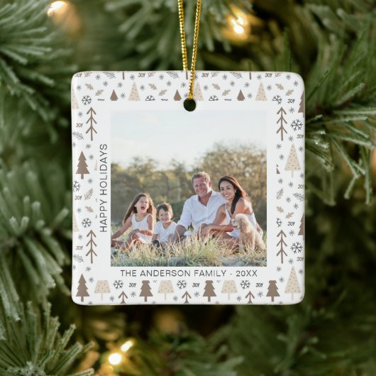 Happy Holidaysのモダン写真 セラミックオーナメント (ツリー)