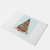 Happy Holidays. Christmas Tree ドアマット (アングル)