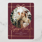 Happy Holidays Modern Script Bow Burgundy 1 Photo 箔シーズンカード (正面)