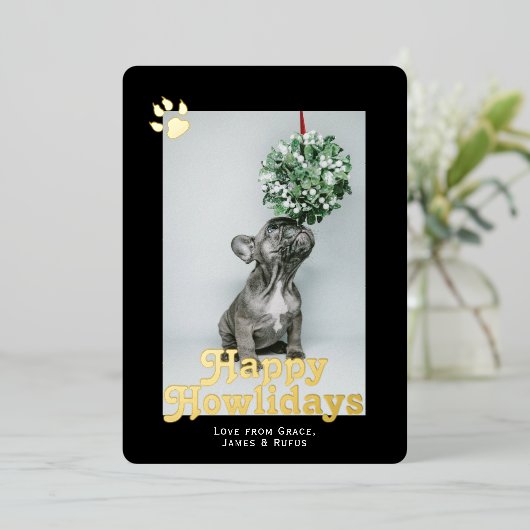 Happy Howlidays Dogをテーマにしたコーディネートパーソナライズされた 箔シーズンカード (立ち正面)