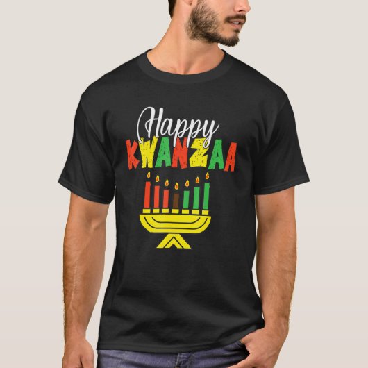 Happy Kwanzaa Candles African Black Culture Afro w Tシャツ (正面)