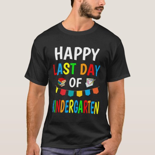 Happy Last Day Of Kindergarten 2023 Teachers Stud Tシャツ (正面)