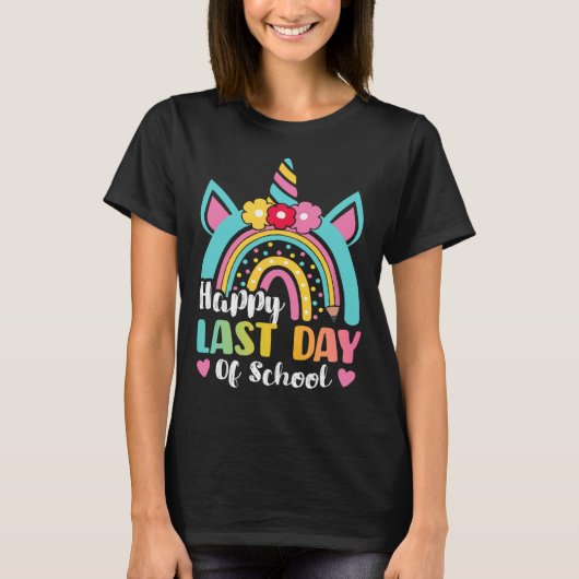 Happy Last Day Of School Rainbow Unicorn Graduatio Tシャツ (正面)