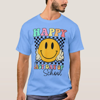 Happy Last Day Of School Smile Face Teacher Studen Tシャツ