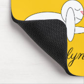 Happy, Loving Rabbits: Yellow マウスパッド (コーナー)