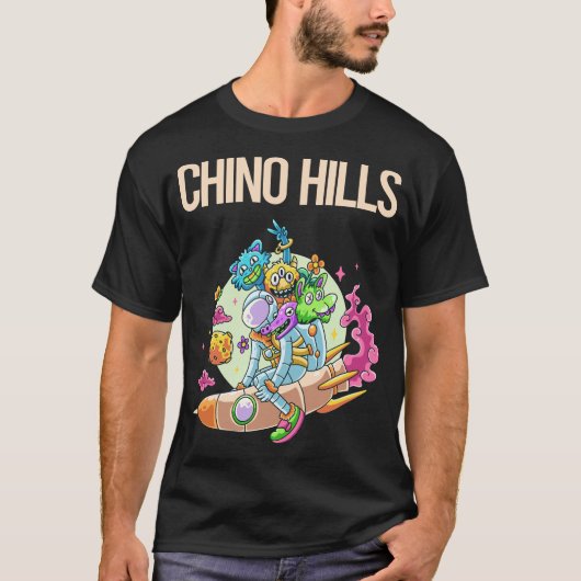 Happy Monsters - チノヒルズ Tシャツ (正面)