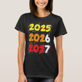 Happy New Year 2026 Coming Soon 2027 Funny 67 Meme Tシャツ (正面)