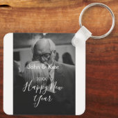 Happy new year couple photo name year black white キーホルダー (裏面)