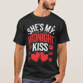 Happy New Year Couples She's My Midnight Kiss Vale Tシャツ (正面)