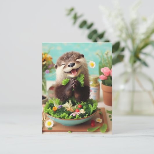 Happy Otter Making A Salad ポストカード (スタンド正面)