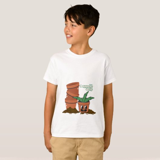 Happy Pot & Soil Garden Humor Dirt Happens Pun Tシャツ (正面フル)