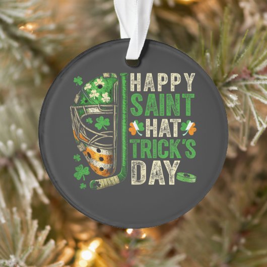 Happy Saint Hat Trick Ice Hockey Player オーナメント (ツリー)