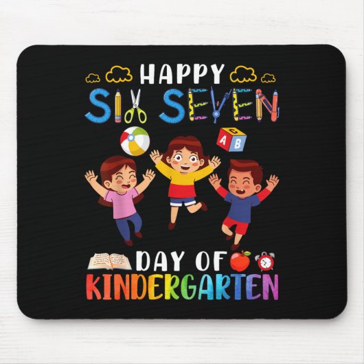 Happy Six Seven Day Of Kindergarten Student Back T マウスパッド (正面)