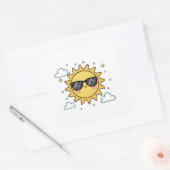 Happy Smiling Sun Cartoon - Minimalist Kawaii Suns スクエアシール (封筒)