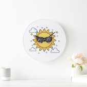 Happy Smiling Sun Cartoon - Minimalist Kawaii Suns ラージ壁時計 (ホーム)