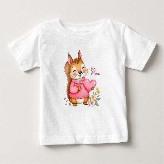 Happy Squirrel With Pink Sweater Hold A Heart ベビーTシャツ (正面)