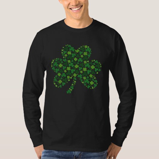 Happy St Patrick s Day Shamrock filled with Shamro Tシャツ (正面)