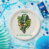 Happy St. Patrick’s Day Shamrock & Microphone ペーパープレート (パーティー)