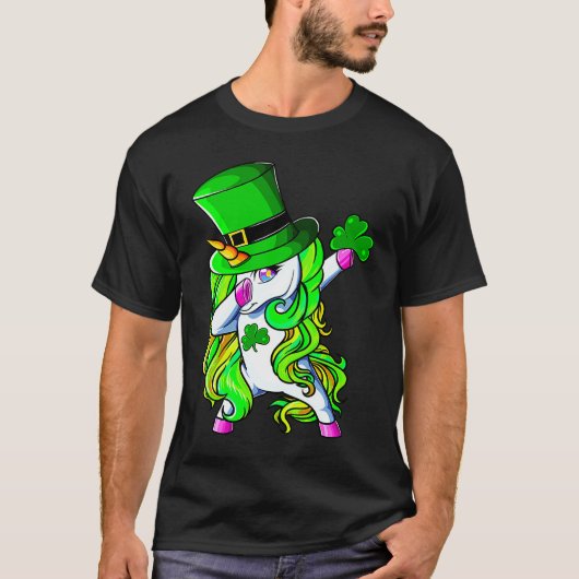 Happy St Patrick's Day Dabbing Unicorn Lucky Shamr Tシャツ (正面)
