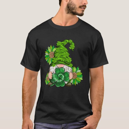 Happy St Patrick's Day Gnome with Leopard Sunflowe Tシャツ (正面)