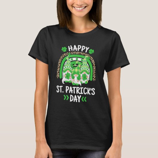 Happy St Patricks Day Leopard Rainbow Irish Gnomes Tシャツ (正面)