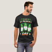 Happy St Patrick's Day Three Gnome Irish Flag Love Tシャツ (正面フル)